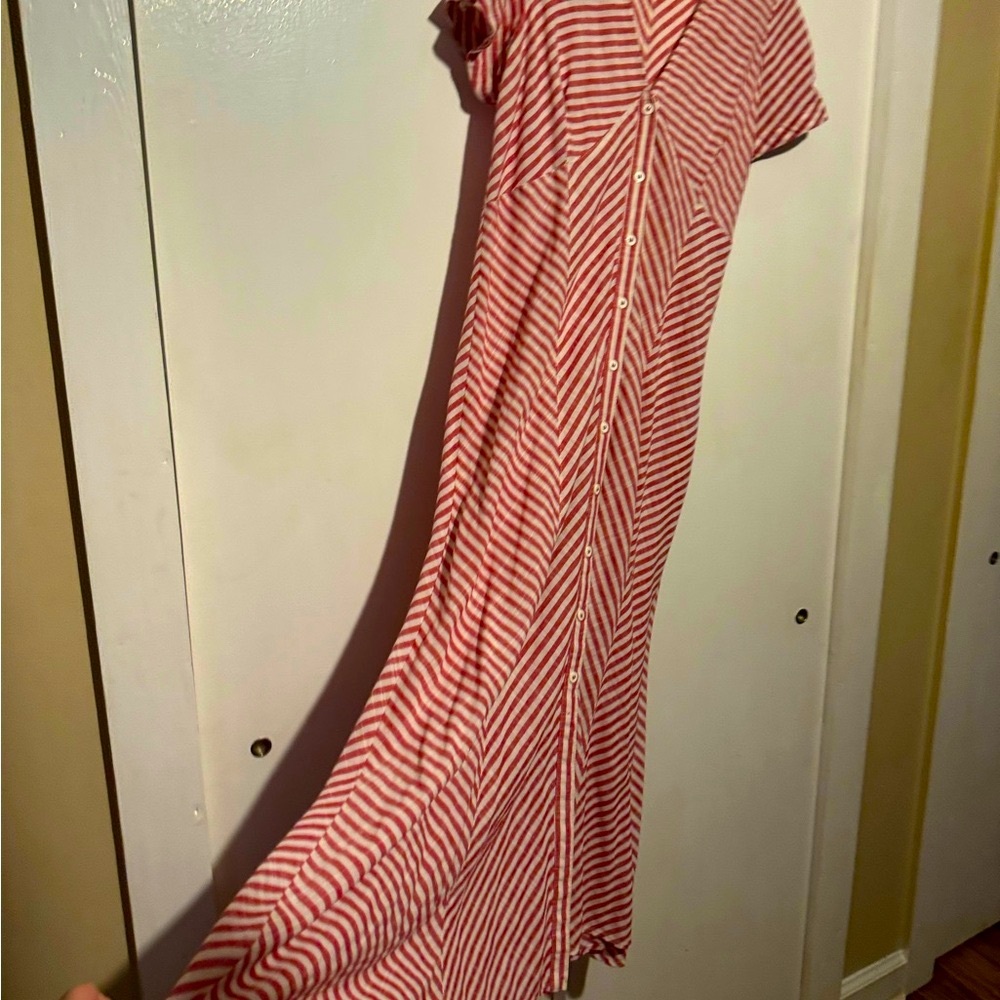Max Studio Red & White Striped Maxi Dress 👗